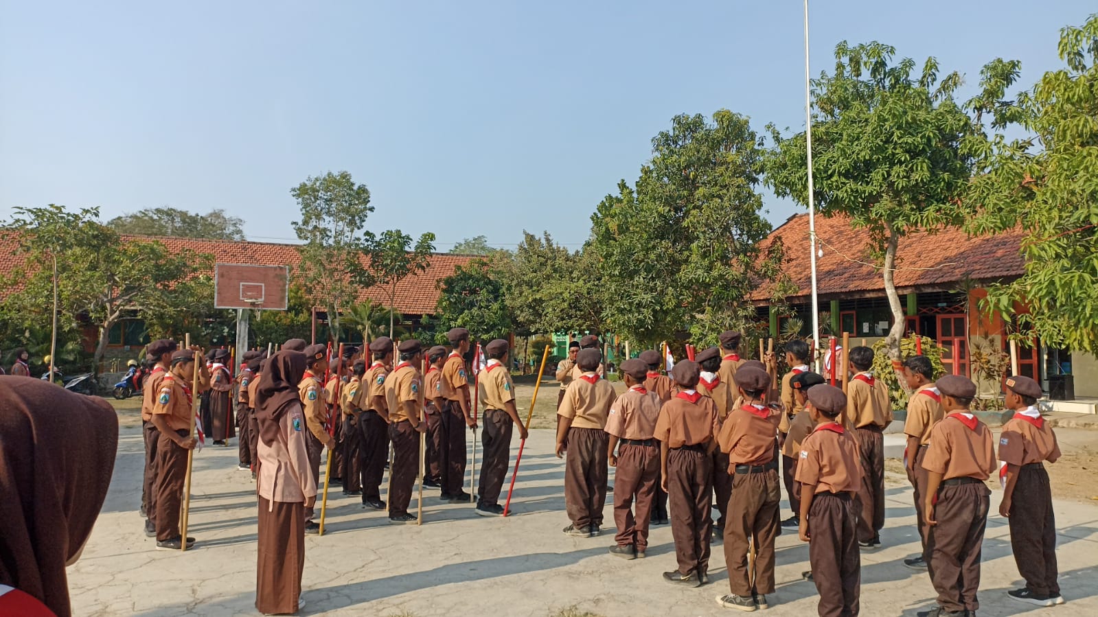 EKSKUL PRAMUKA